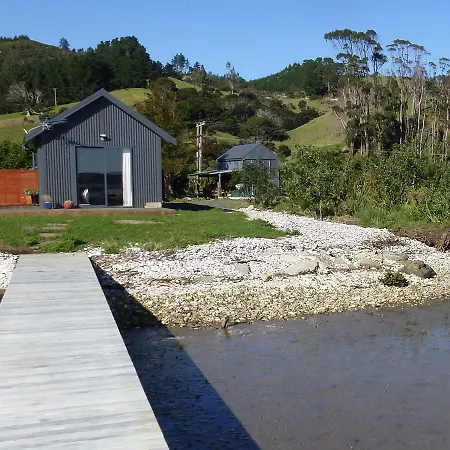 Oystercatcher Bay Boathouse Coromandel Exterior photo