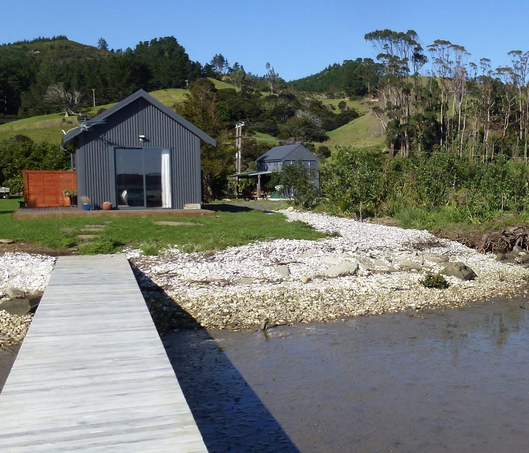 Oystercatcher Bay Boathouse Chalet